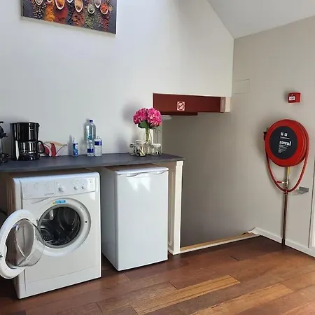 Pia's Dijkhuisje 8 Km Rotterdam Apartment Ridderkerk